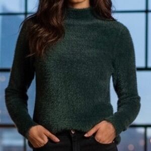 Aritzia Babaton NWT Kuma Hunter‎ Green Scarab Sweater Mock Neck Cropped Large